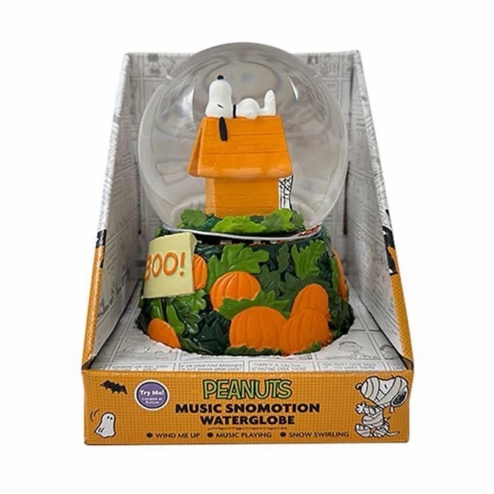 Peanuts Snoopy Halloween Waterglobe